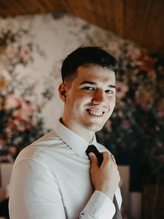 Juhász Ferenc profilképe