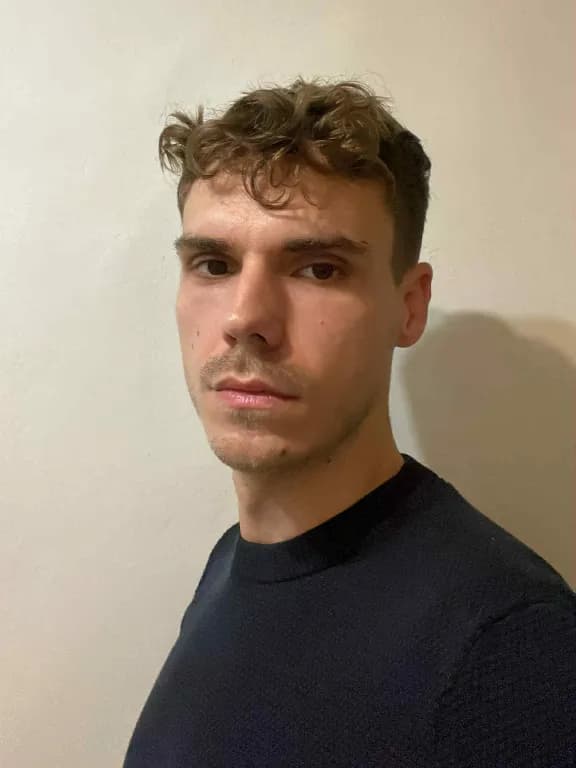 Dénes Roland profilképe