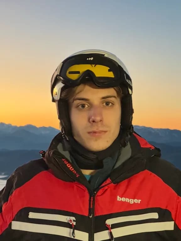 Cserta Milán profilképe